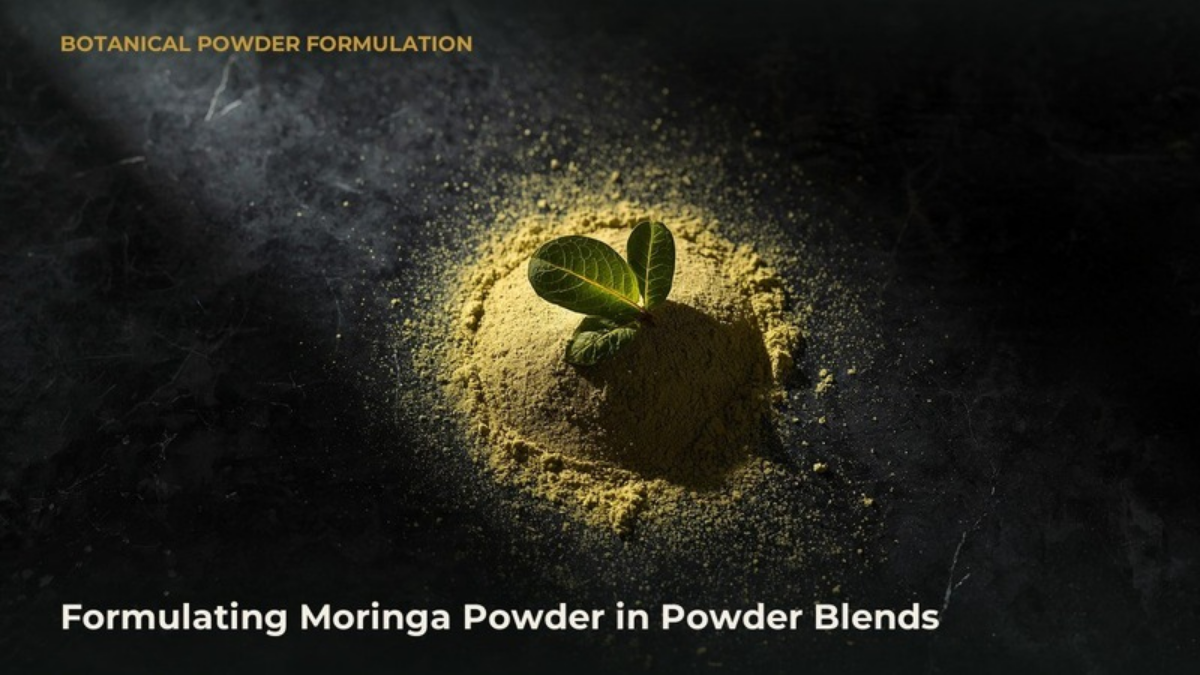 Green Moringa oleifera leaf powder with moringa leaflets